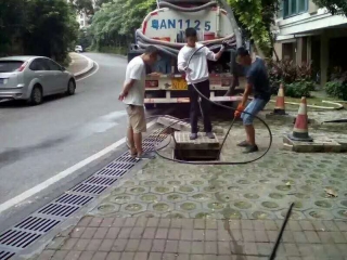 高壓車(chē)疏通管道